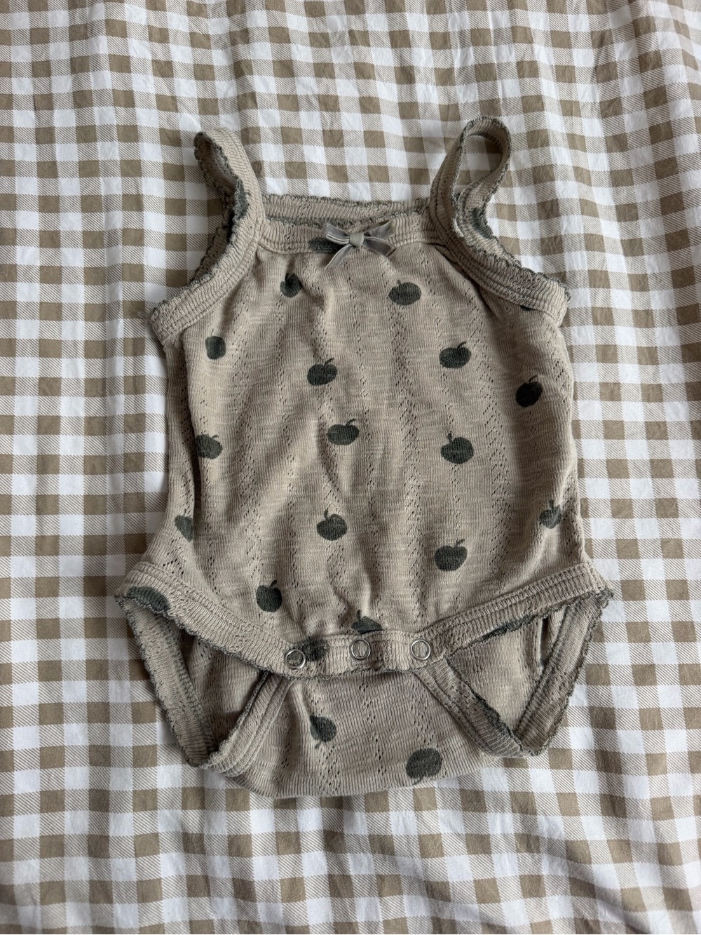 Kate Quinn Neutral Green Apple-Print Baby One-Piece Bodysuit